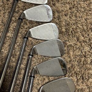 Wilson Fat Shaft Irons and Hybrid Set